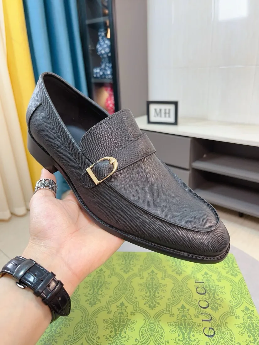 Men's shoes 💰500🌹🌹[GUCCI Gucci] A new style of formal men's leather shoes is coming ~ The original quality upper is made of Italian cowhide➕The leather is soft and delicate, comfortable and soft. The top layer of genuine leather, rubber wear-resistant outsole, the shoe shape is dignified and domineering, and the luxury charm is not concealed! The natural and free nouveau riche leads the trend. Code number: 38-44